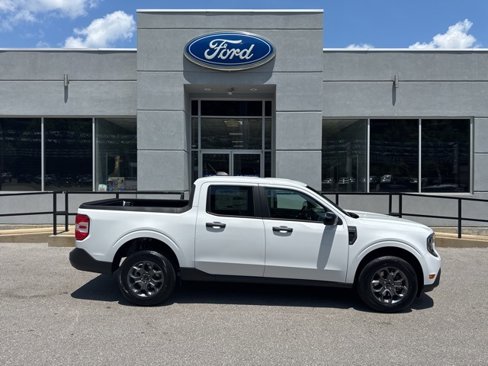 New 2025 Ford Maverick XLT w/ XLT Luxury Package image 2