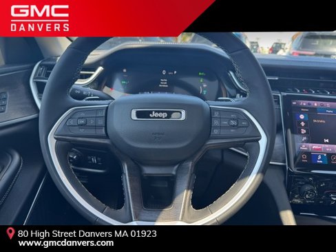 Used 2024 Jeep Grand Cherokee Limited 4xe image 10