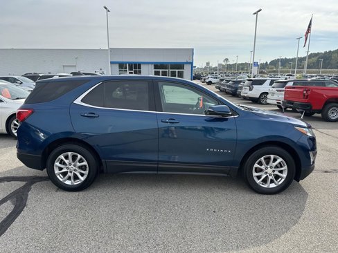 Used 2019 Chevrolet Equinox LT w/ Driver Convenience Package image 11