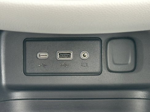 Used 2021 Chevrolet Equinox LS w/ LS Convenience Package image 25