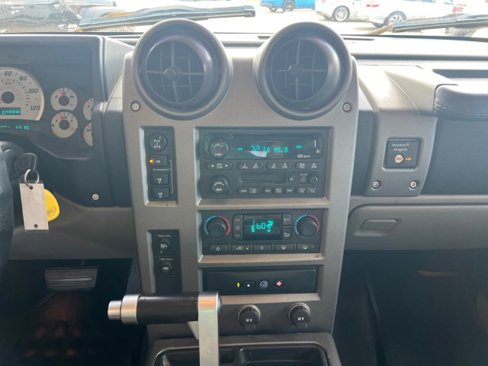 Used 2003 HUMMER H2 image 21