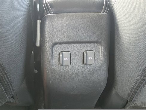 Used 2023 Nissan Kicks SV image 13