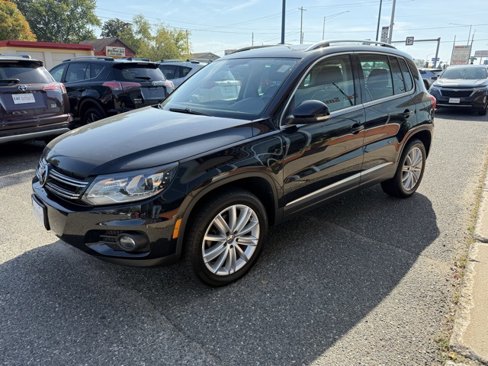 Used 2016 Volkswagen Tiguan SE image 3