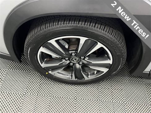 Certified 2019 Lexus UX 200 image 4