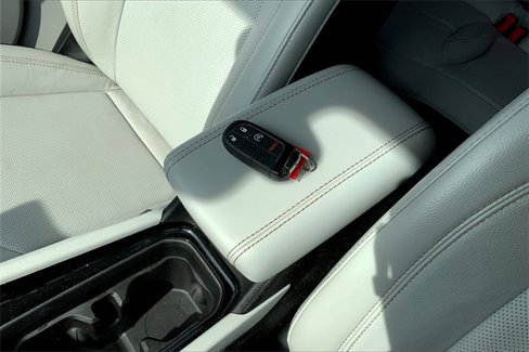 Used 2022 Jeep Compass Limited image 13