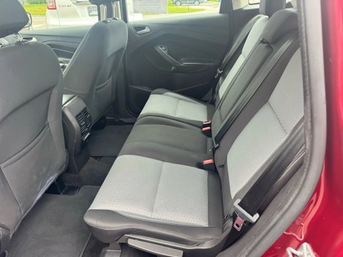 Used 2017 Ford C-MAX Energi SE w/ Cold Weather Package image 22