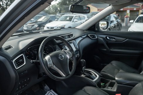 Used 2016 Nissan Rogue SL w/ SL Premium Package image 6