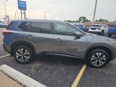 Used 2023 Nissan Rogue SV image 8