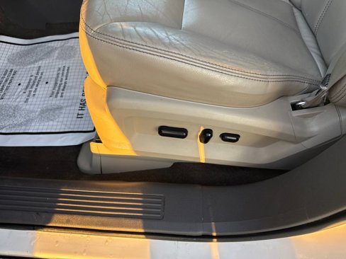 Used 2013 Ford Edge SEL image 19