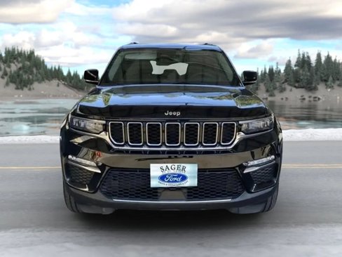 Used 2023 Jeep Grand Cherokee Limited image 2