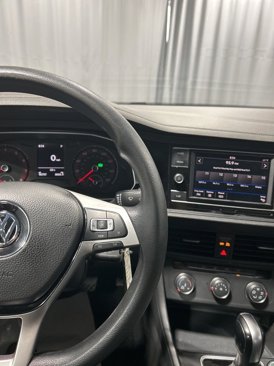 Used 2019 Volkswagen Jetta S image 24