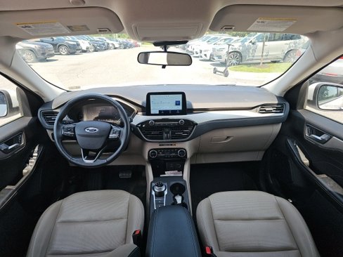 Used 2021 Ford Escape SEL image 8