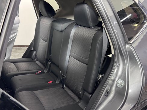 Used 2020 Nissan Rogue S image 20