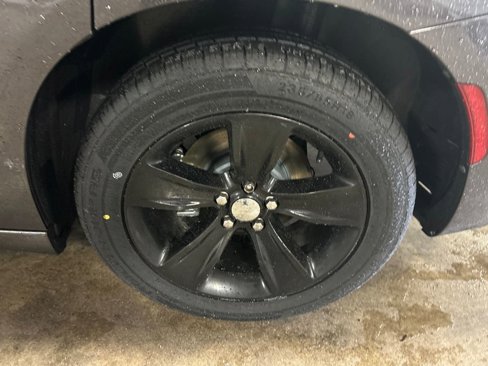 Used 2017 Dodge Charger SXT image 10