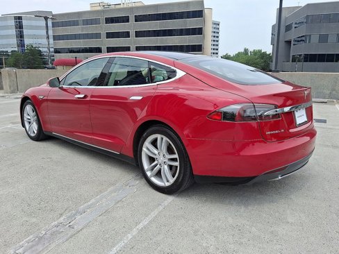 Used 2014 Tesla Model S 60 image 3