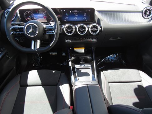 Certified 2025 Mercedes-Benz GLA 250 4MATIC image 34