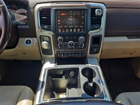 Used 2015 RAM 1500 Laramie w/ Convenience Group image 11