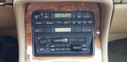 Used 1995 Jaguar XJ6 image 13