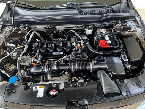 Used 2018 Honda Accord LX image 31