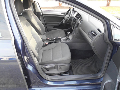 Used 2016 Volkswagen Golf S image 6