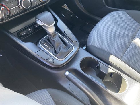 Used 2023 Kia Soul LX w/ LX Technology Package image 19