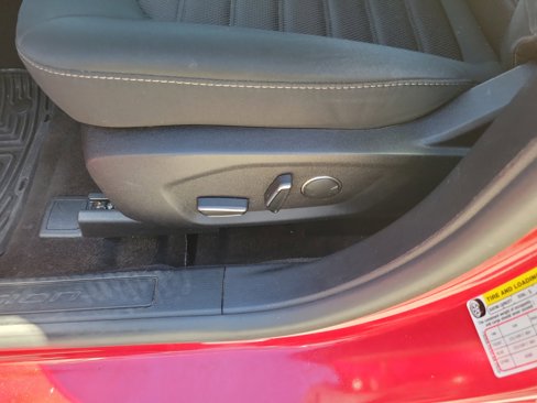 Certified 2020 Ford Fusion SE image 10