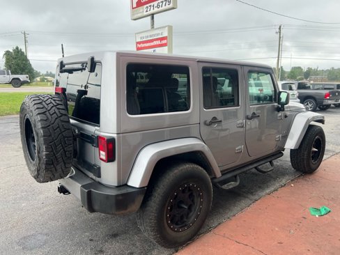 Used 2016 Jeep Wrangler Unlimited Sahara w/ Connectivity Group image 13