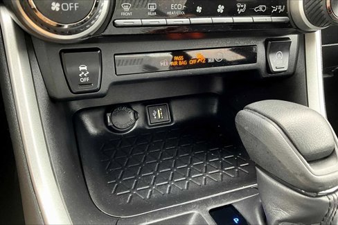 Used 2024 Toyota RAV4 XLE image 27