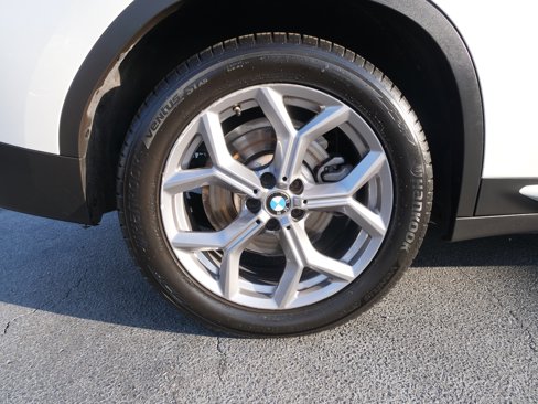 Used 2024 BMW X3 xDrive30i image 11
