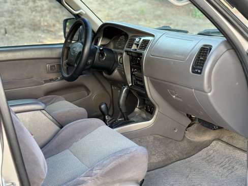 Used 2002 Toyota 4Runner SR5 image 29