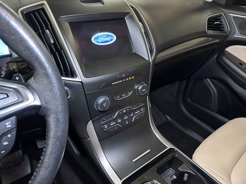 Used 2019 Ford Edge SEL w/ Equipment Group 201A image 42