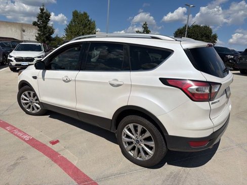 Used 2017 Ford Escape Titanium image 4