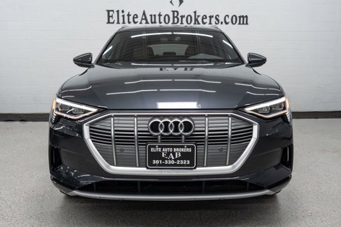 Used 2021 Audi e-tron Premium image 3