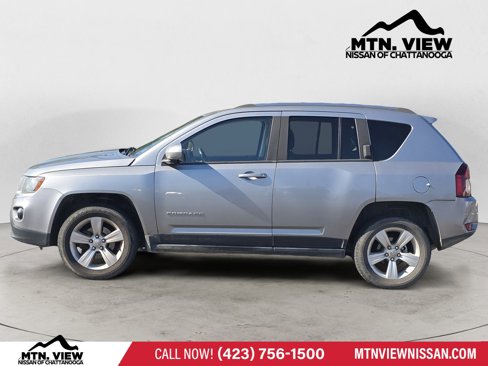 Used 2014 Jeep Compass Latitude image 3