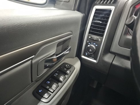 Used 2018 RAM 1500 Big Horn image 26