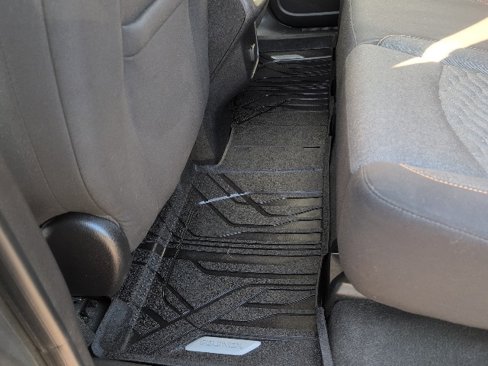 Used 2018 Chevrolet Equinox LT image 33
