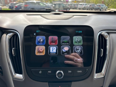 Used 2016 Chevrolet Malibu LT w/ Leather Package image 24