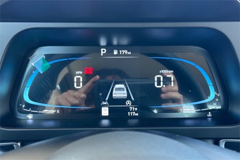 New 2025 Hyundai Elantra SE image 19