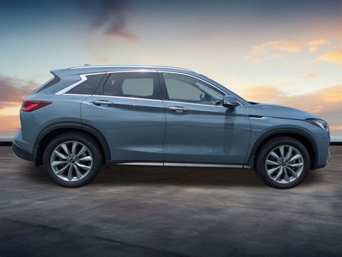 Used 2022 INFINITI QX50 Essential image 3