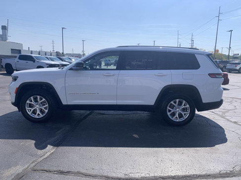 Used 2023 Jeep Grand Cherokee L Limited w/ Luxury Tech Group II image 7