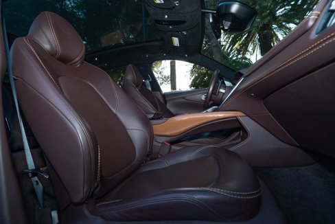 Used 2021 Aston Martin DBX image 21