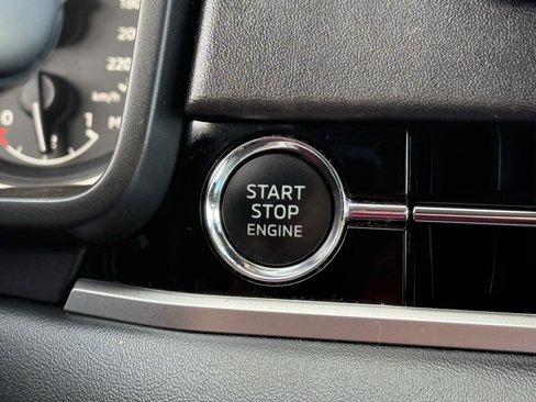 Used 2022 Mitsubishi Outlander SE image 29