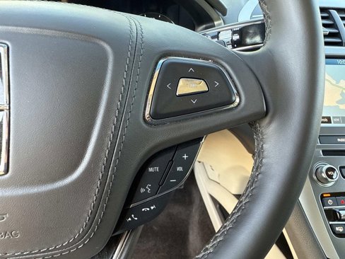 Used 2018 Lincoln MKZ Reserve image 29