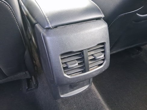 Used 2017 Ford Fusion SE w/ Equipment Group 601A image 28