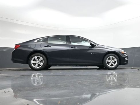 Used 2023 Chevrolet Malibu LT w/ Driver Confidence Package image 30
