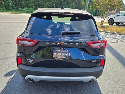 New 2025 Ford Escape SE image 12