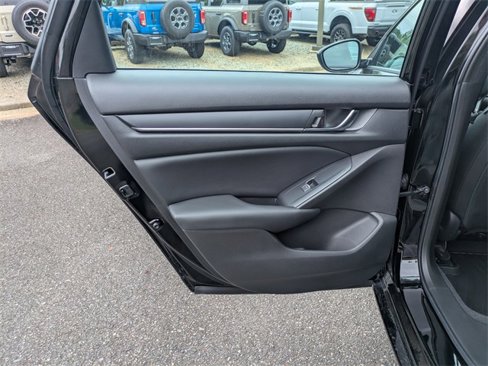 Used 2022 Honda Accord Sport image 24