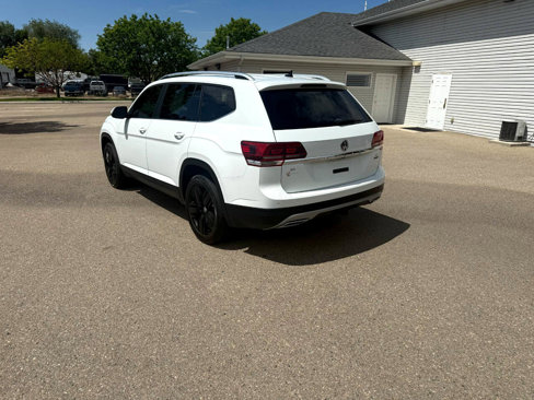 Used 2019 Volkswagen Atlas SE image 3