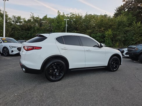 Used 2021 Alfa Romeo Stelvio Sprint w/ Sun & Sound Package image 12