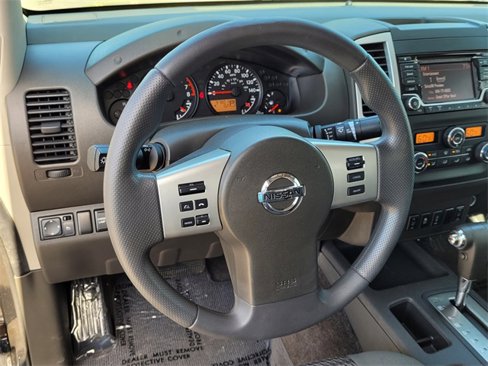 Used 2015 Nissan Frontier SV w/ SV Value Truck Package image 10
